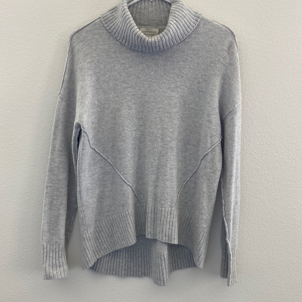 Lucky Brand light grey sweater